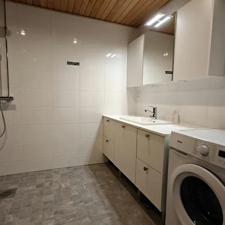 Spacious For 6 With Sauna Daire Oulu